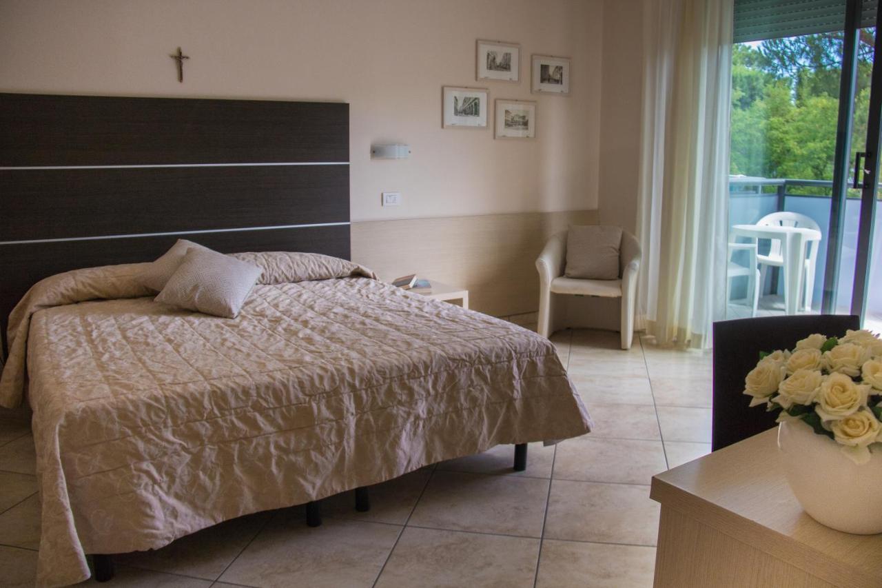 Renzo Hotel تْشيزيناتيكو المظهر الخارجي الصورة