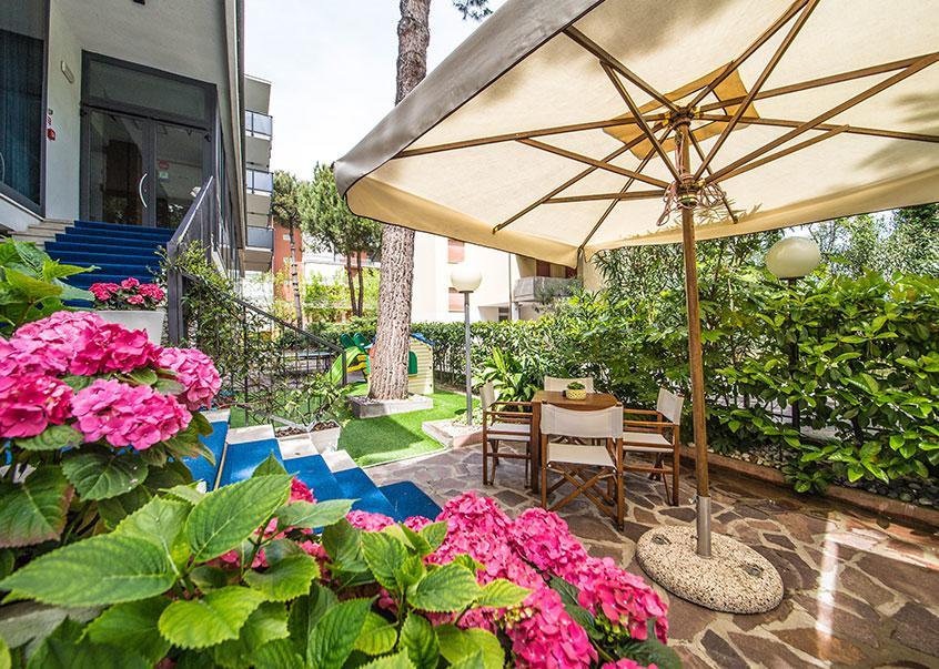Renzo Hotel تْشيزيناتيكو المظهر الخارجي الصورة