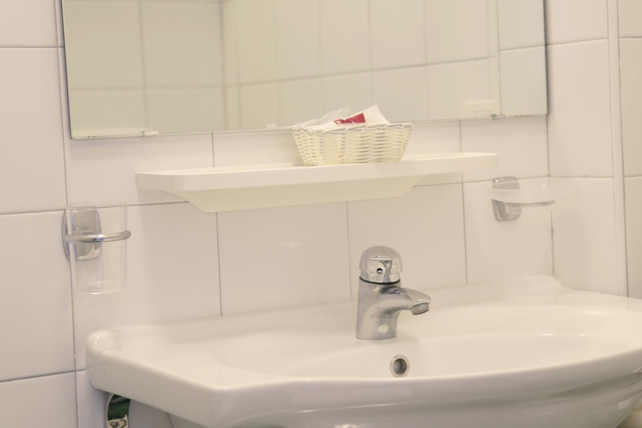 Renzo Hotel تْشيزيناتيكو المظهر الخارجي الصورة